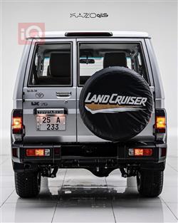Toyota Land Cruiser 70